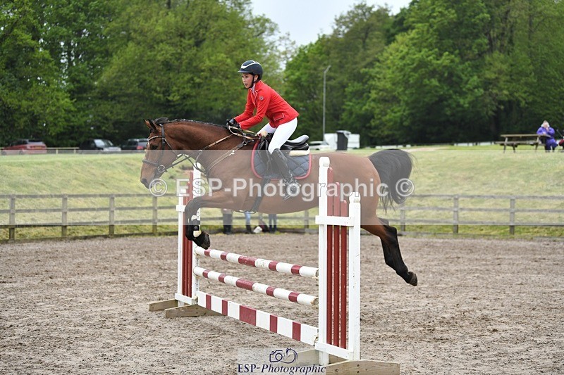 230512-094329-00379 - Cls 10 Snr 85cm Schooling