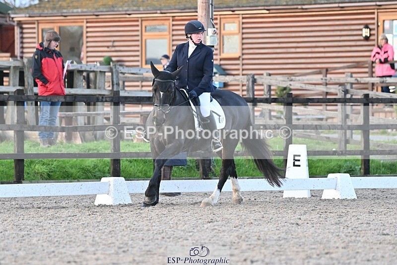 231105-160309-04008 - Cls 4 Novice 24 15.24 to 16.35 break