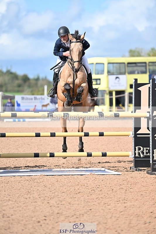 231014A-124411-04649 - Cls 19 1.15m Members Cup