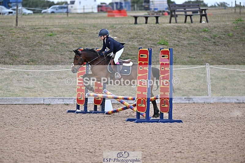 250826-152212-00094 - Clear Round and 60cm