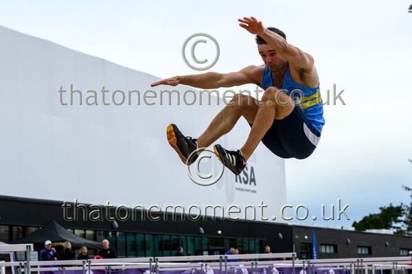 ComMast25-918956 - Field Male Set One