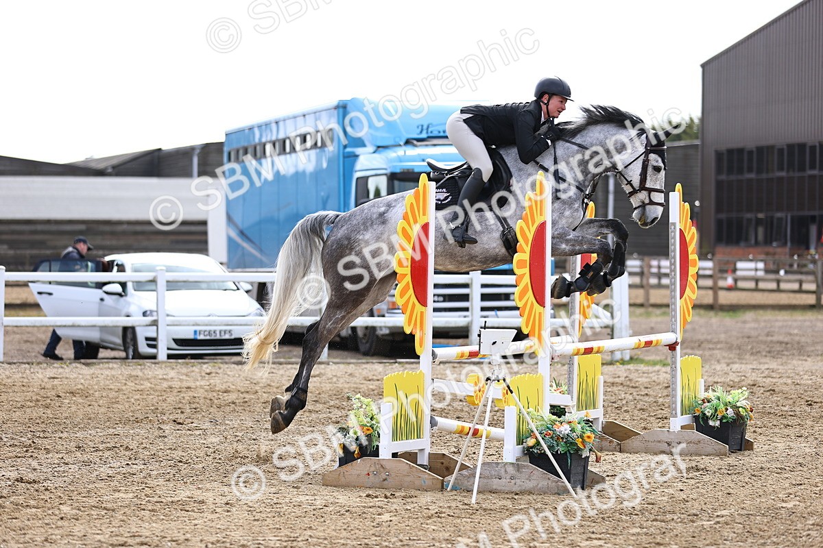 SBM_5240 - Class 9 - Senior British Novice - 90cm