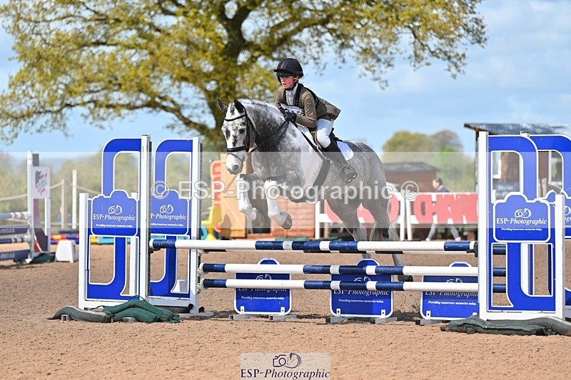260419-122711-11276 - Q-818-Chloe.Fox-Pitt