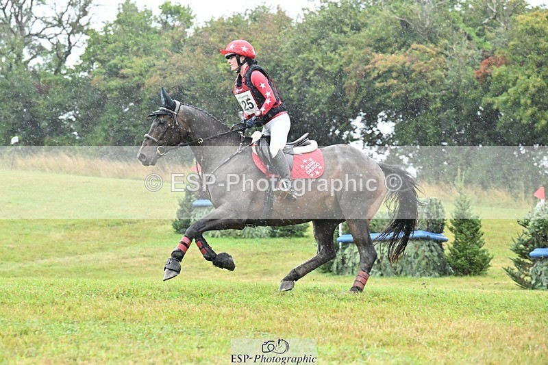 250830-152816-04851 - G-325-Jessie.Dando