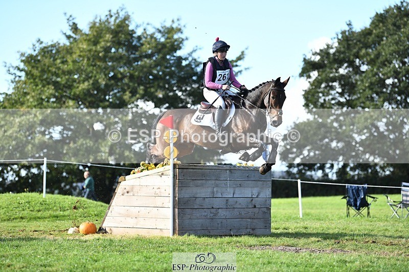 231022-115216-26289 - 261-TATTLER-Eugena.Barker-XC