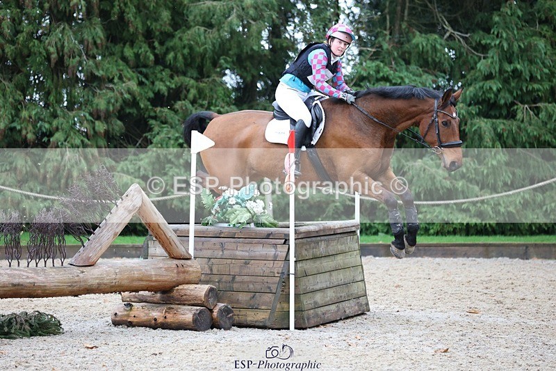 231118-141206-02183 - Cls 3 90cm