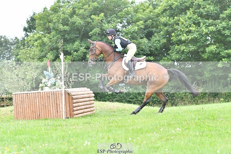 240803-125250-04329 - 119-Izzy_Baines-RIGHT_ON_QUE