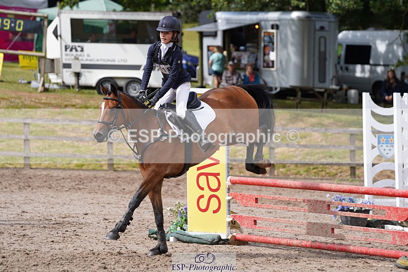 240824X-123936-24201 - 80cm Round 1 12.00 to 13.00