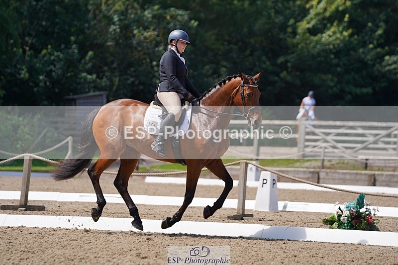 240719-115152-01335 - 279-Philippa_James-Lily_ley