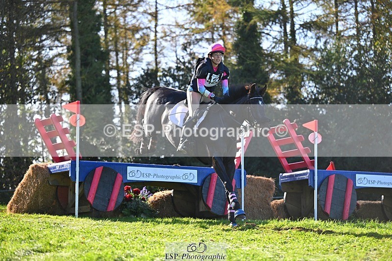 241026-124037-13415 - 423-Alexandra.Erskine.Scott-PRIMITIVE.DAYLIGHT