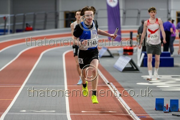 CombiMast25-925460 - Track Male Set One