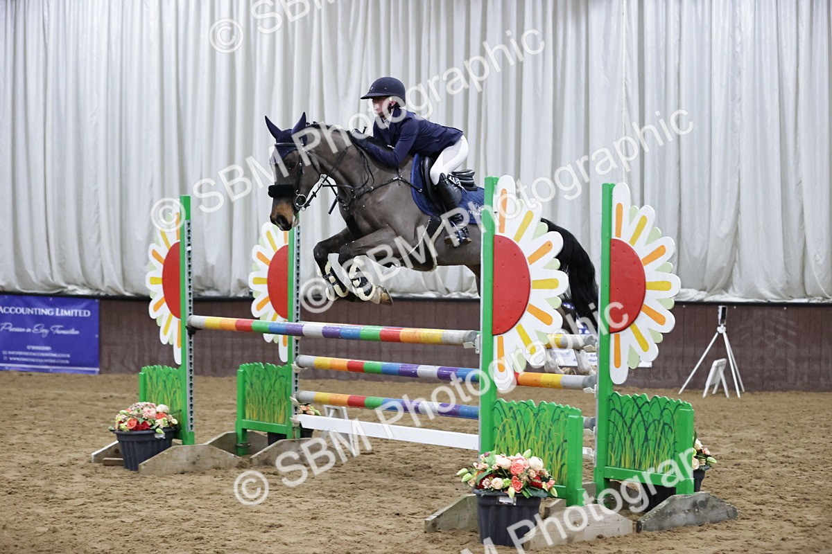 SBM_001060 - Class 4 - Senior Newcomers/ 1.10m Open