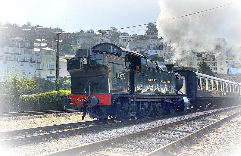 Stock 1 DE01 - Steam engine Hercules arriving at Kingswear station) - Greetings Cards - Trains
