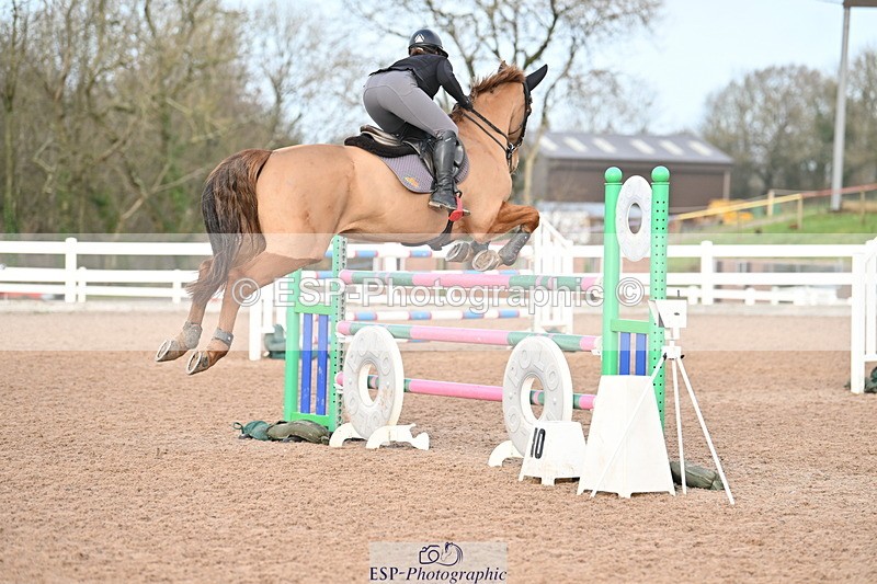 231209A-132043-01889 - Cls 13 Foxhunter & 1.20m Open