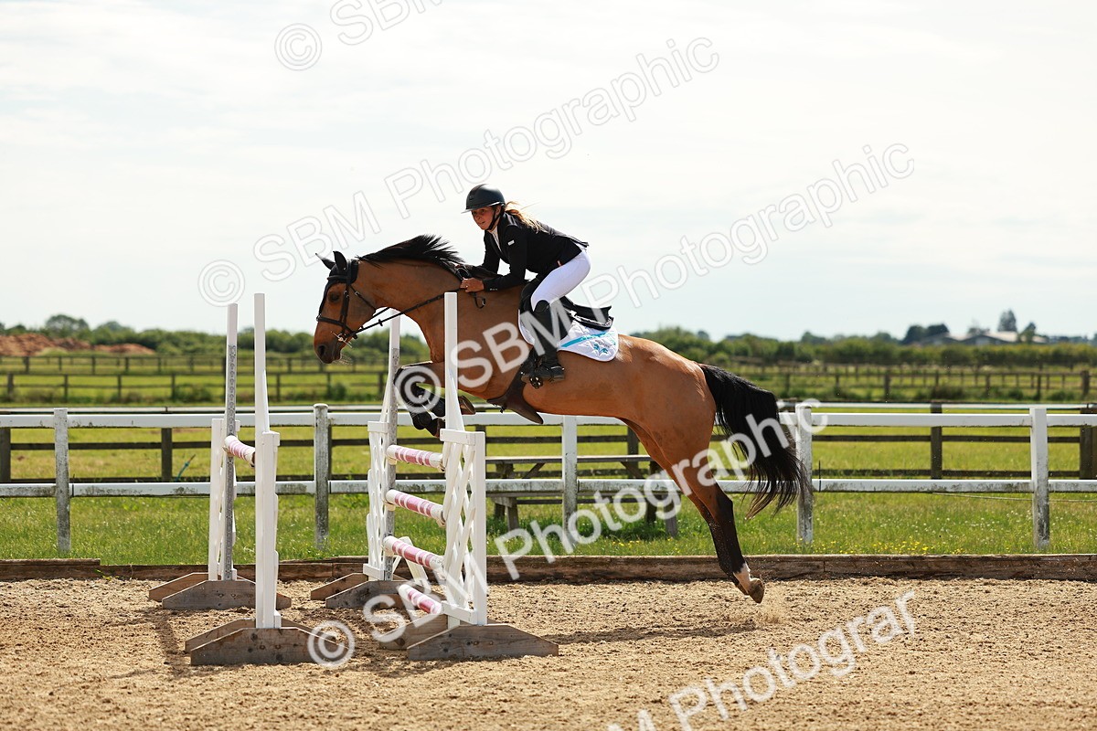 SBM_002467 - Class 4 - Senior Newcomers - 1.10m