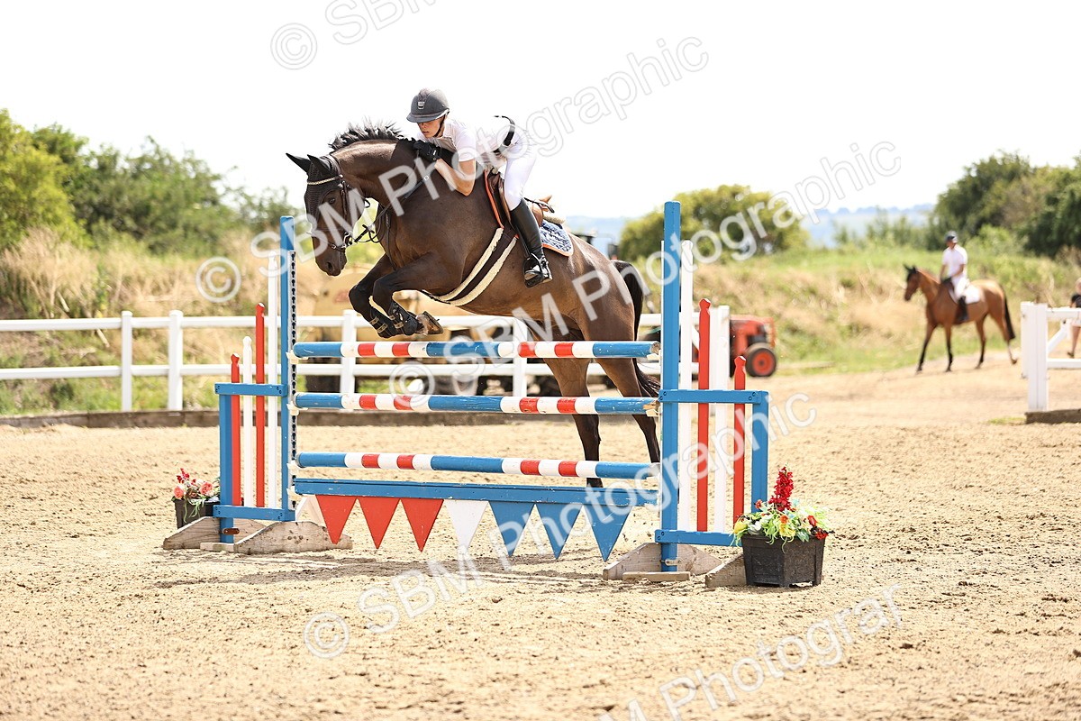SBM_000579 - Class 15 - Redpost Equestian Senior Foxhunter - 1.20m