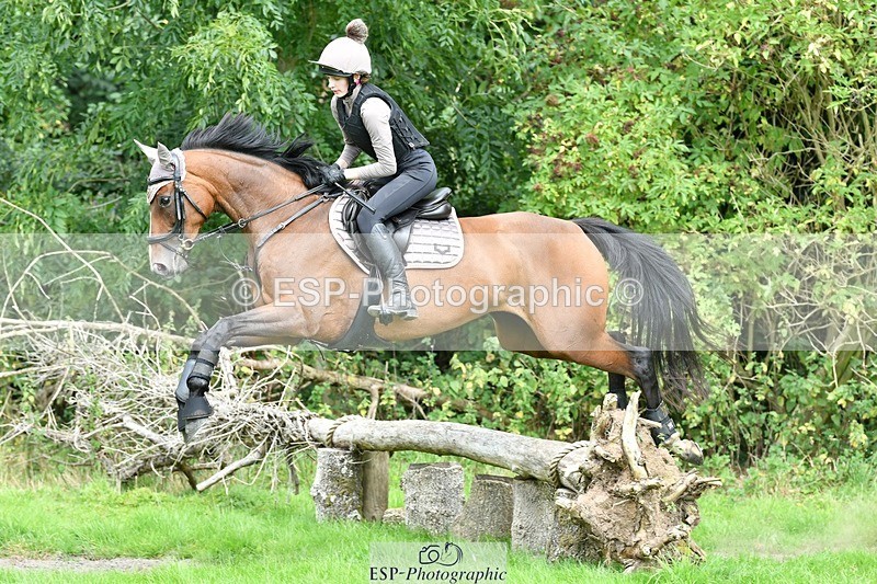 230817-133102-00976 - Theo's 1st Group - XC