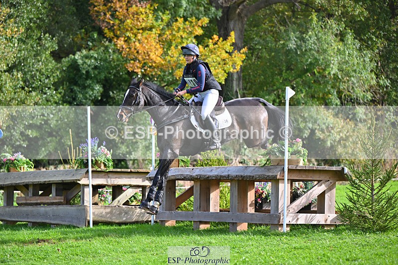 241025-125730-08341 - 130-Imogen.White-BE.TOUCHABLE