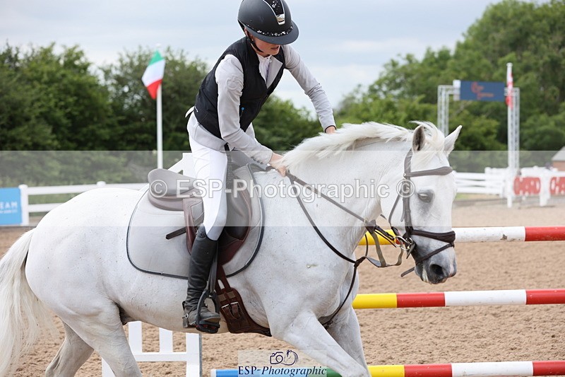 240630A-153307-14791 - Cls 33 Foxhunter and 1.10m Open