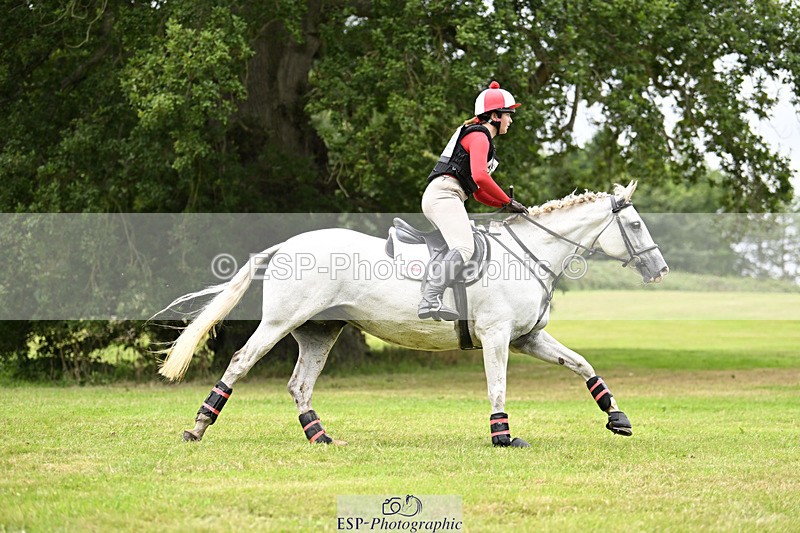 240825X-163039-36289 - 80cm XC 15.30 to 16.30