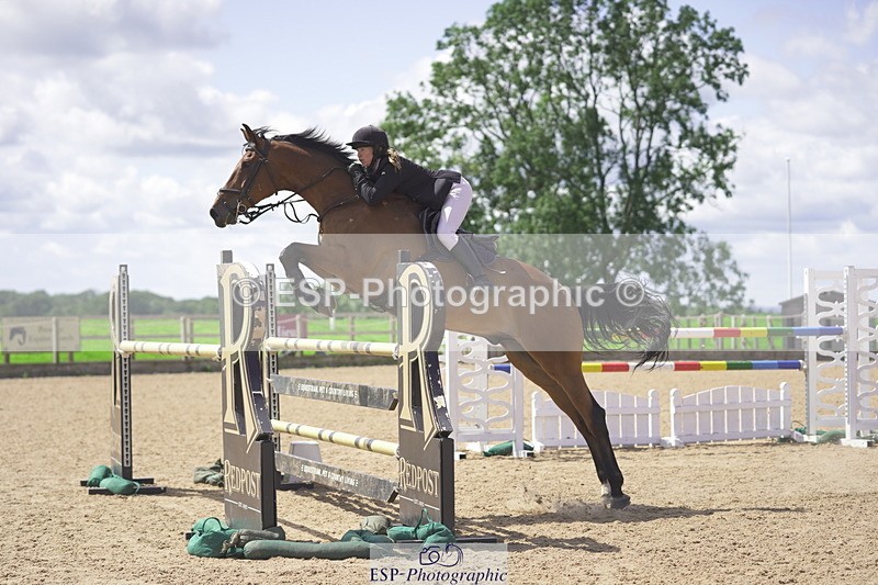 230806A-123716-02022 - Cls 14 Snr Foxhunter & 1.20m Open