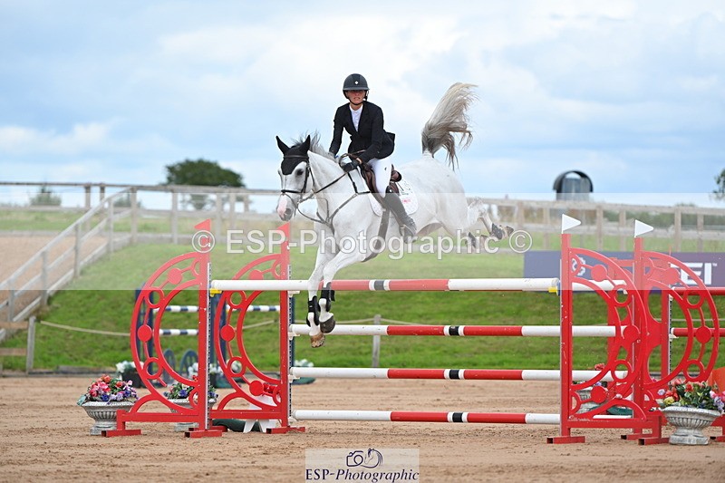 230721A-152612-07227 - Cls 10, 2 Star Big 1.45m Start to break