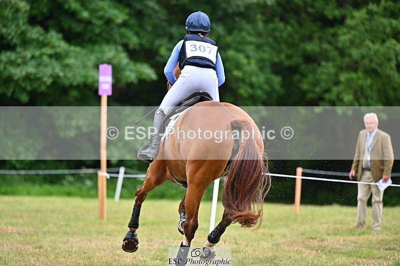 250524A-114113-09949 - B-307-Rosalind.Canter-SILVESTERS.FINESSE