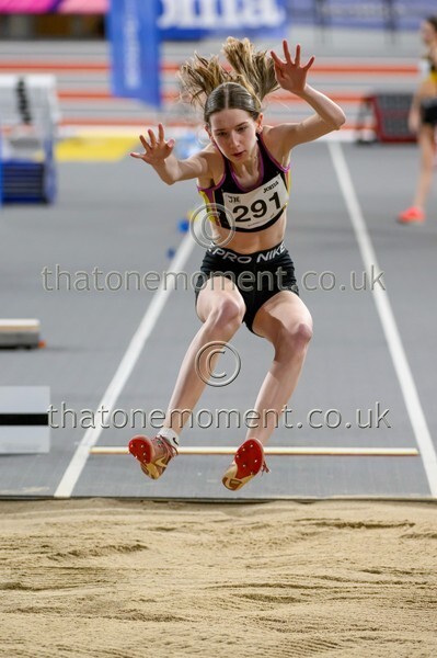 Age26SAT-926189 - Field Female