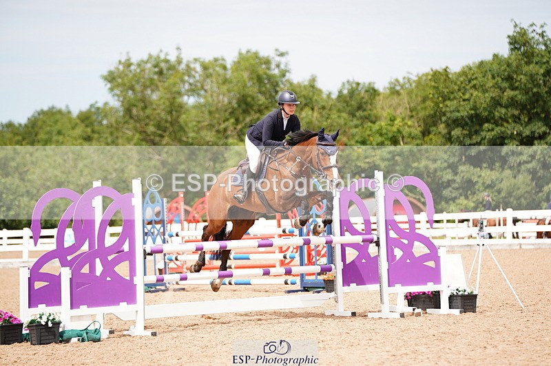 240803A-141016-08412 - Cls 38 1.05m Amateur Qualifier