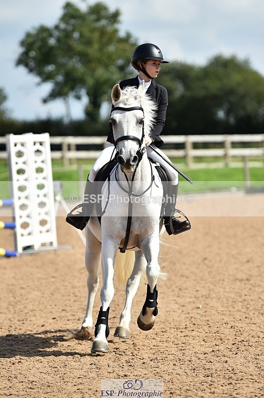 230902A-143408-01788 - Cls 3B Pony Medium 90cm