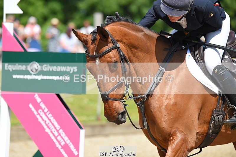 230528-114132-15333 - 327-ROMANTIC-Rosie_Fry-SUNTrotUp+SJ