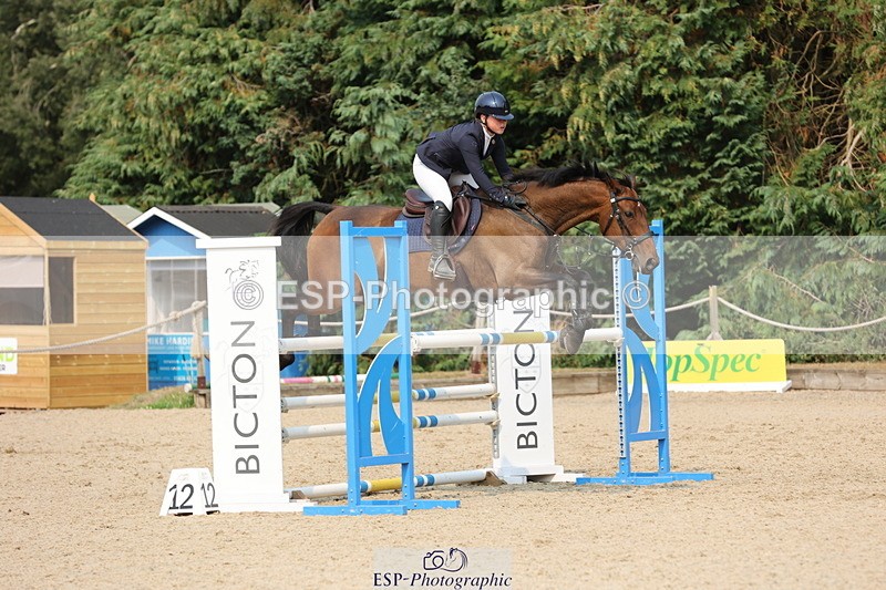 250816A-152405-02427 - Cls 8 Snr Newcomers