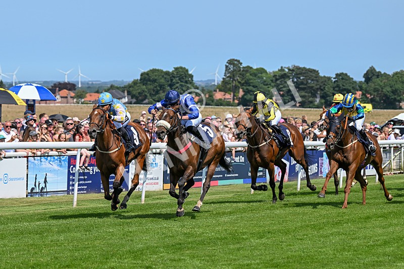 300724-Race 1-Love Yours-8916 - Race 1