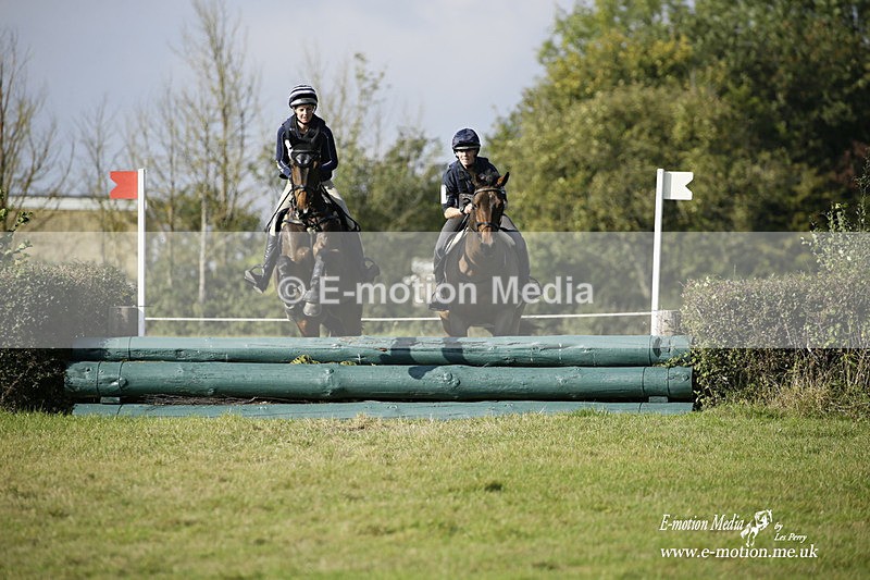  WWHT 171021 3582 - Intermediate Pairs (0.90m)  17/10/21