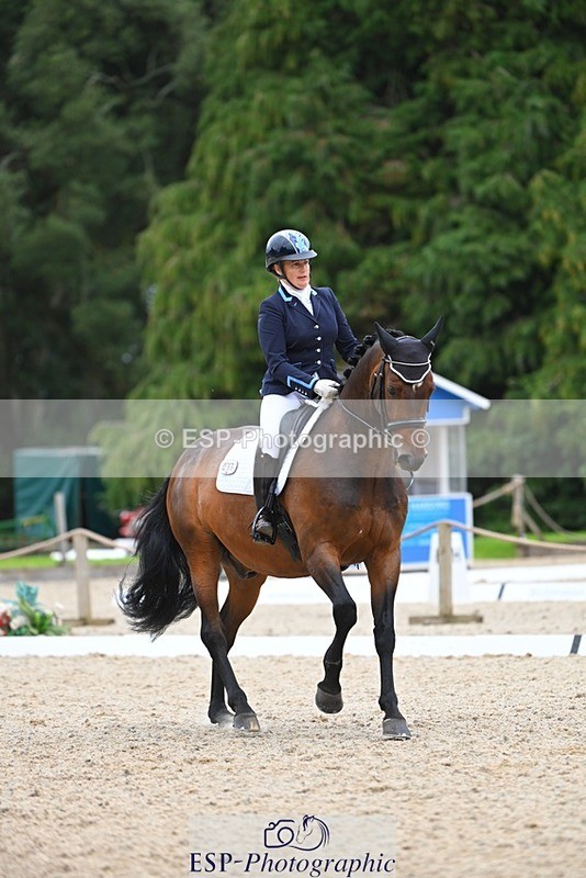 230813-171116-08585 - Cls 14 Medium Silver 16.45 to End