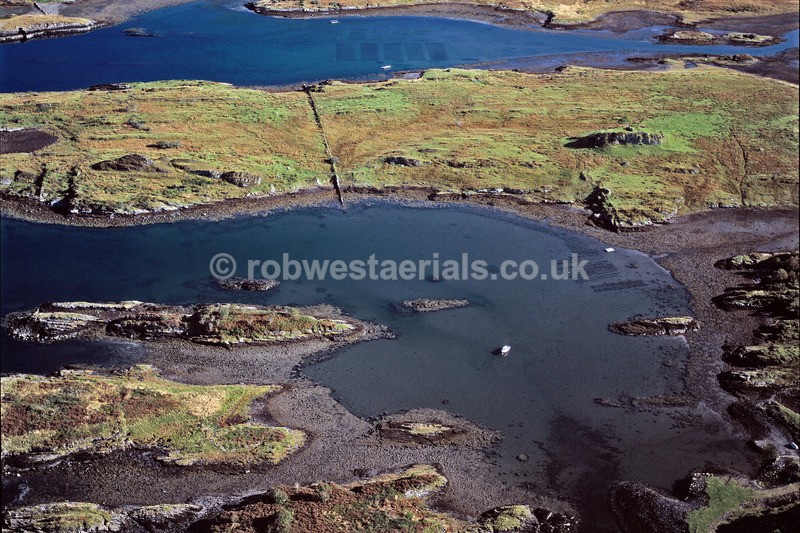 A00393B Ardfad Point on Seil Island in 2002 - West and south coastlines