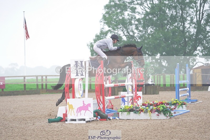 231017A-112430-06715 - Cls 26 Chard Equ Grand Prix