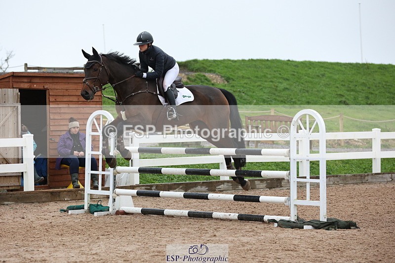 231112A-140103-04782 - Cls 20 Newcomers & 1.10m Open