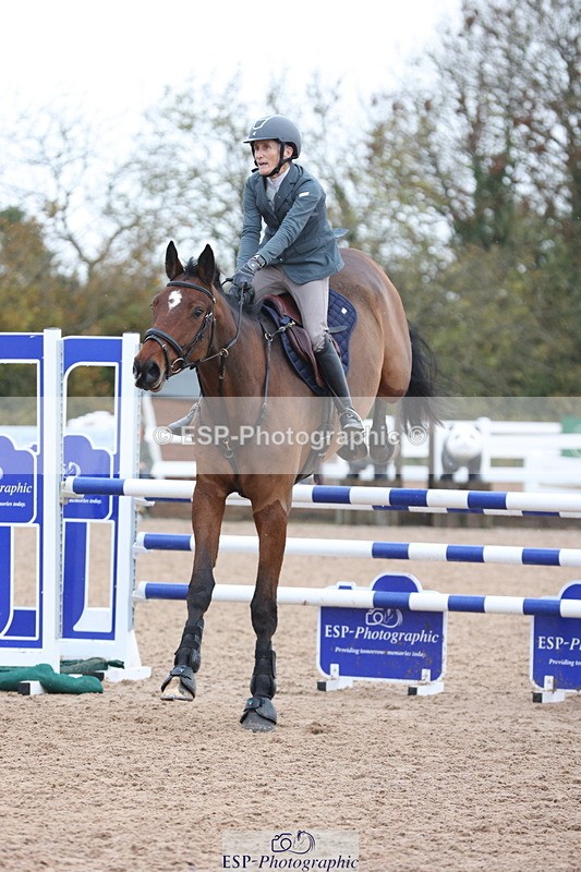 231112A-124410-04166 - Cls 19 Snr 1.05m Open