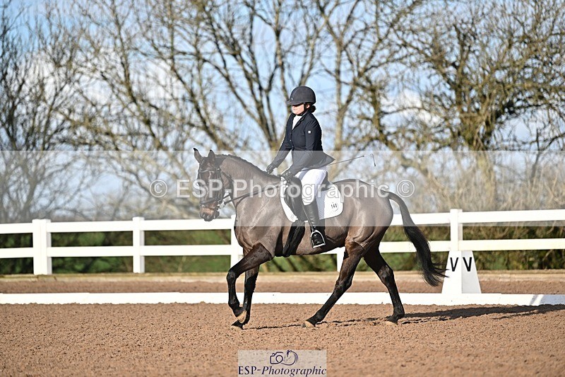 241214-105329-01249 - 140-Samantha.Henderson-Rich.Tricks.Otis