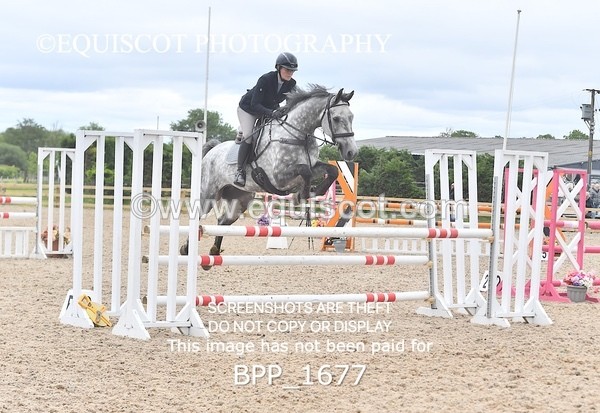 BPP_1677 - FRI CLASS 4 Senior Newcomers/ 1.10m Open