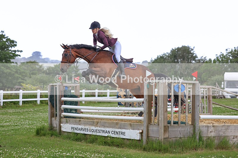 3E7A4080 - Class 6: Hawkins Motors Senior 1.00m Derby