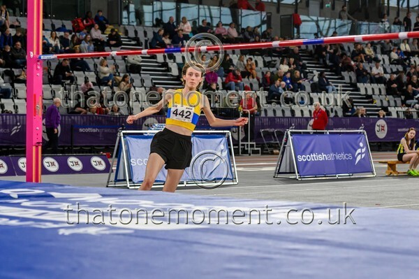 AgeInd25SUN-913267 - Field Female