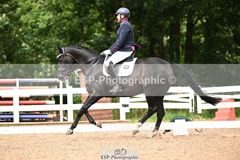 240815A-145812-02130 - 171-Martyn.Humphrey-Isabeau.May