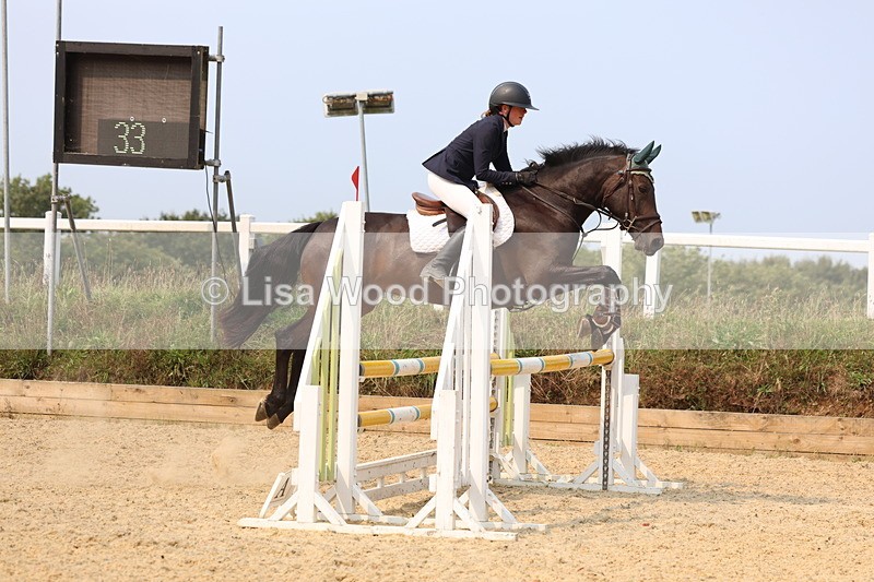 3E7A1469 - Class 4: Senior British Novice/90cm open