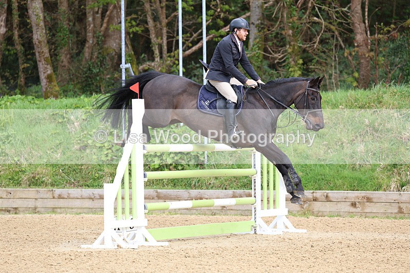 3E7A2503 - Class 9: Senior 1.30m open