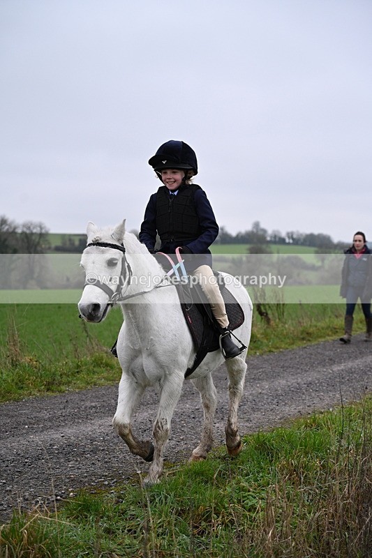 WJ7_9806 - Walk out..