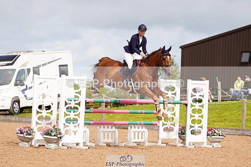 240526A-095326-07227 - Cls 25 National 1.30m Open