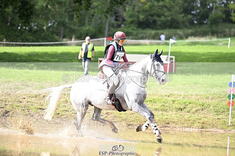 240804-173430-18982 - 719-Abbie_Burbidge-BLUEBIRD