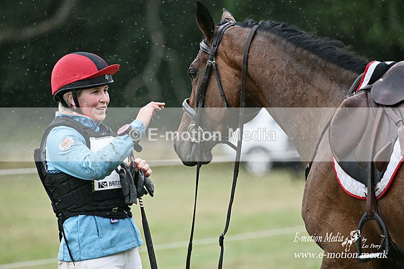 LEP55565a - Equestrian